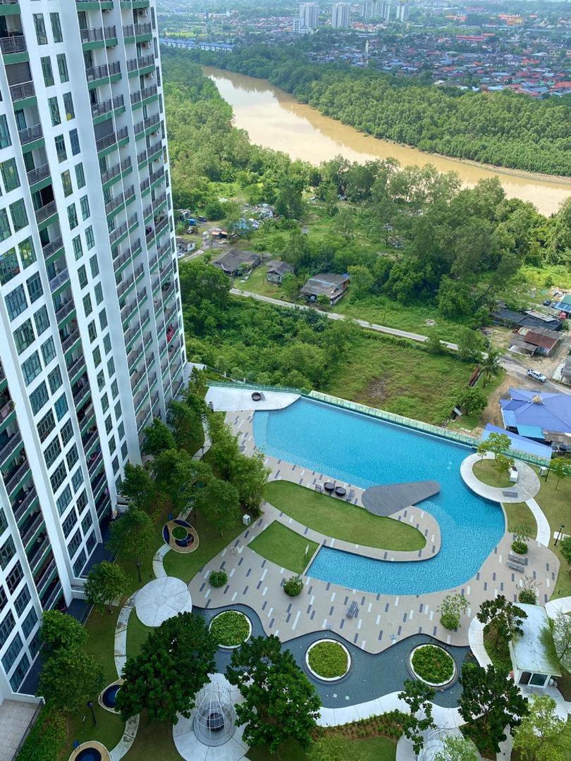 ג'והור בהרו Homenest Jb City Poolview Suite By Cozy Home מראה חיצוני תמונה